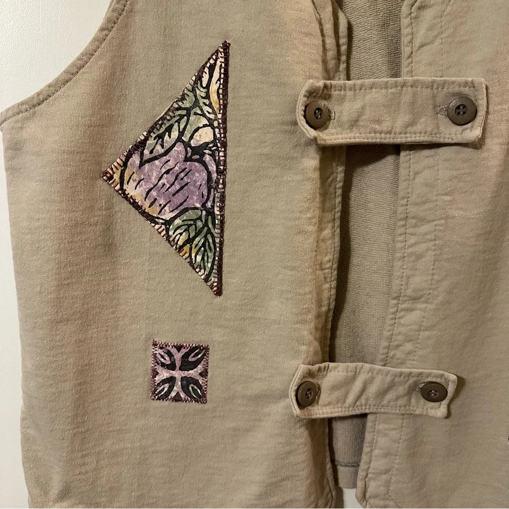 Kat Prints Cotton Vest with Stamped accents One Size - Picture 3 of 8